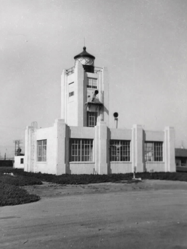 Point Huemene Lighthouse